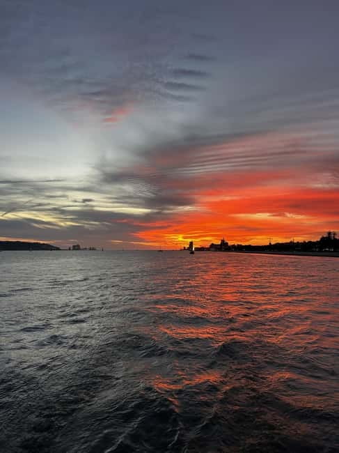 Lisbon: Sailing Boat Tour with Drinks & Pastel de Nata - The Monument to the Discoveries and Lisbon’s maritime story
