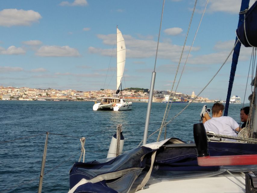 Lisbon: Sailing Tour with Wine and Snacks - White wine, beer, snacks, and music