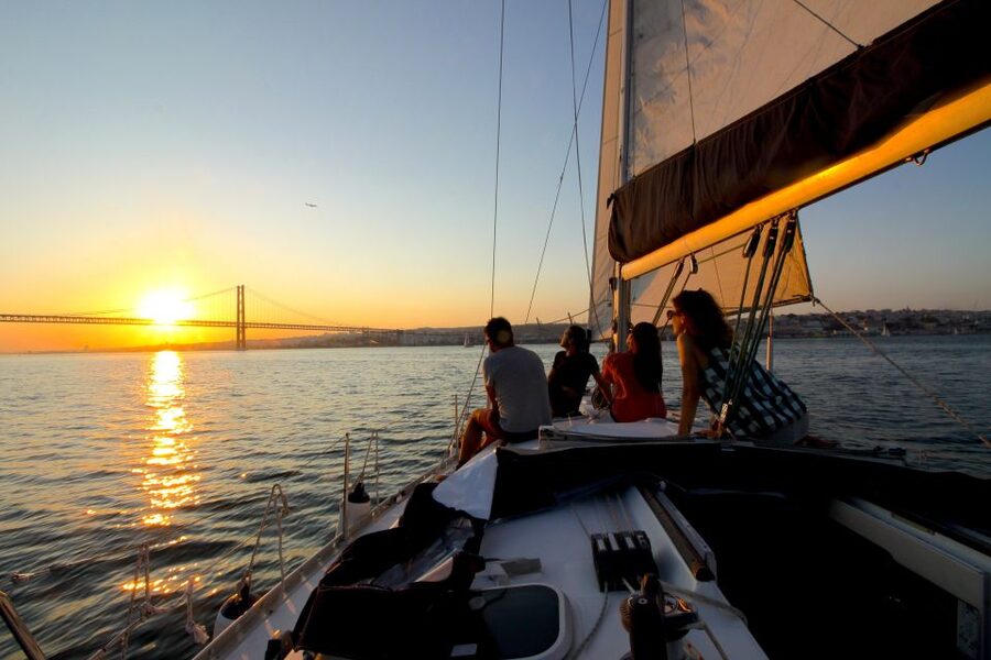 Lisbon: Sailing Tour with Wine and Snacks - Boarding at Doca de Alcântara