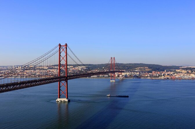 Lisbon Small Group 2h Sunset Sailing- Live Commentary & a Drink - What makes this sunset sail worth considering