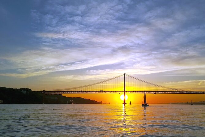 Lisbon Small Group Sunset Sailing 2h Cruise with Drinks Included - Key points to know before you sail
