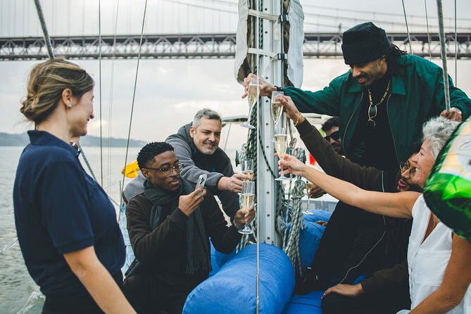 Lisbon: Sunset Sailboat Tour on the Tagus River + Welcome Drink - What makes this sailing worth considering