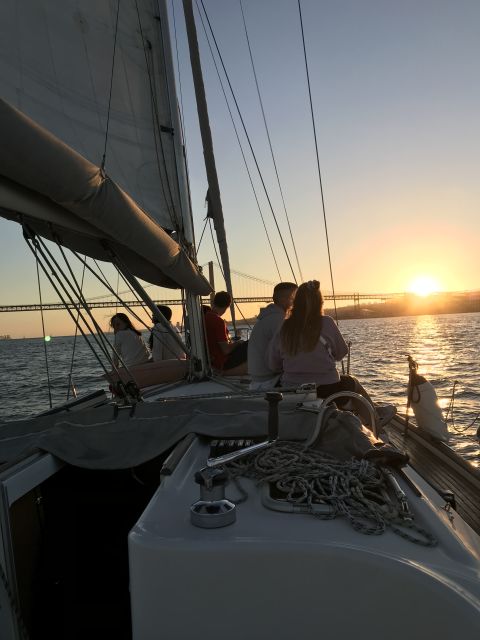 Lisbon Sunset Sailing – Small Group (max 10) Wine & History - How the experience handles special occasions