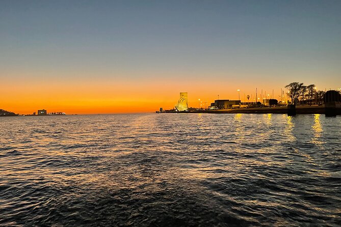 Lisbon Sunset Sailing Tour History & Local Wine — Small Group - What the small group changes