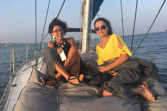 Lisbon Sunset Sensations on a Private Sailing Boat with wine&snacks - Key points to know before you book