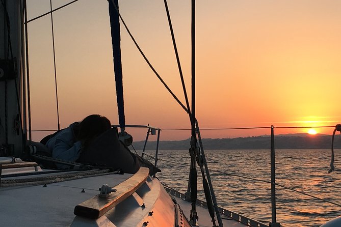 Lisbon Sunset Sensations on a Private Sailing Boat with wine&snacks - Why Lisbon looks better from the Tagus