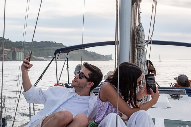 Lisbon: Sunset Tagus River Sailing Tour with Drinks - Why a Tagus sail adds something to Lisbon