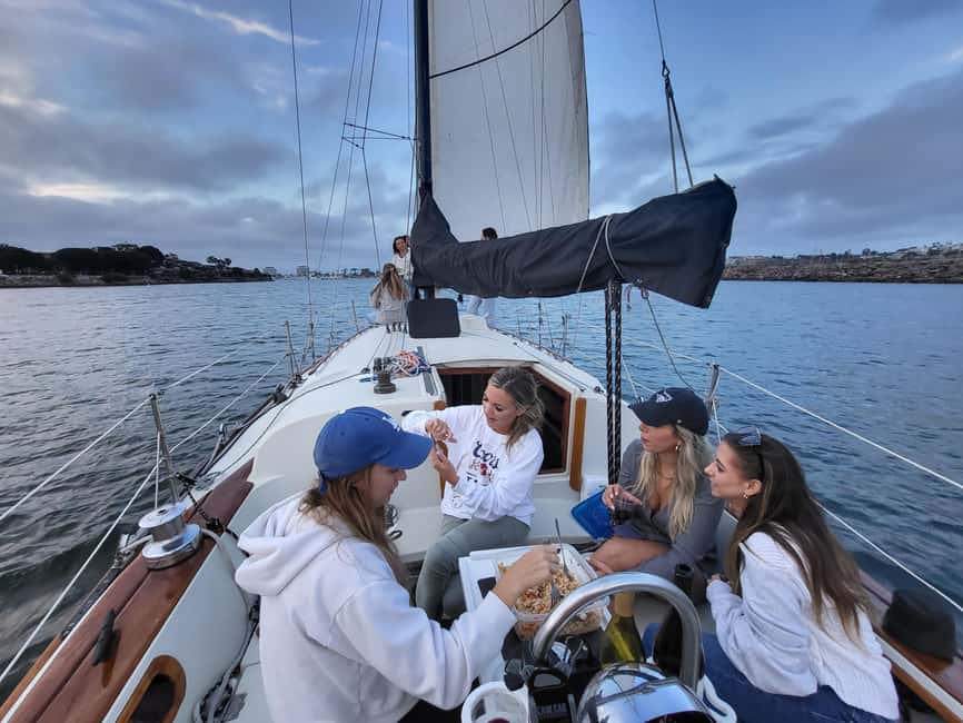 Los Angeles: Sunset Sailing - Learning to steer without taking over