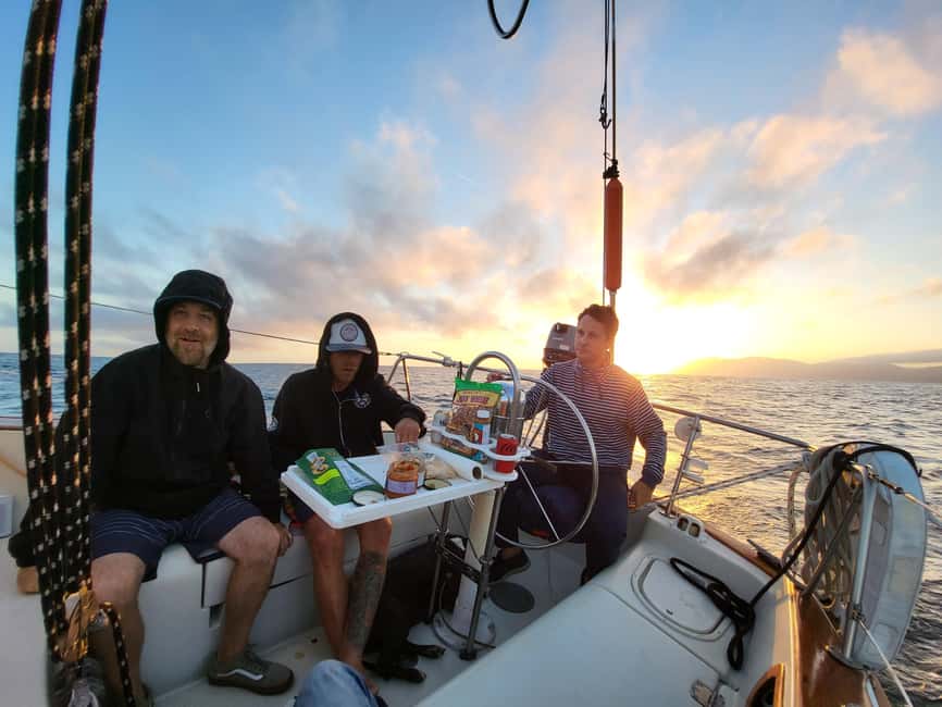 Los Angeles: Sunset Sailing - What the Person 323 feels like underway