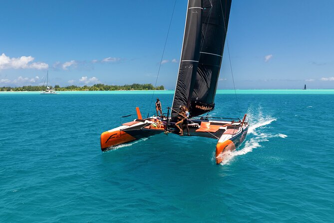 LUXURY Catamaran Bora Bora : Sailing, Snorkeling & Floating Bar - The private coral garden and guided snorkeling
