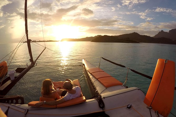 LUXURY Catamaran Bora Bora : The Sunset Escape - What the 46-foot catamaran feels like
