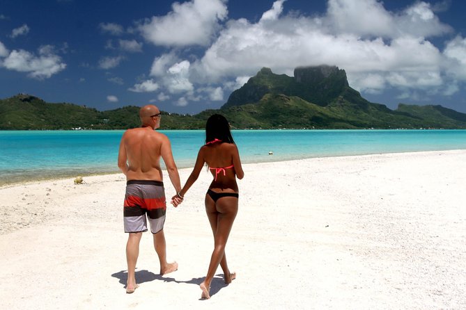 LUXURY PRIVATE Catamaran : Full-Day Sail & Polynesian Motu Lunch - Starting at 9:00 am with hotel pickup