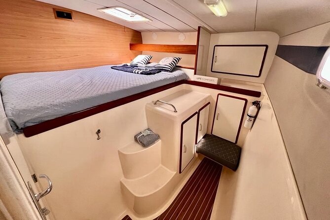 Luxury Sailing catamaran charter in Cabo San Lucas all inclusive - What the crew adds to the experience