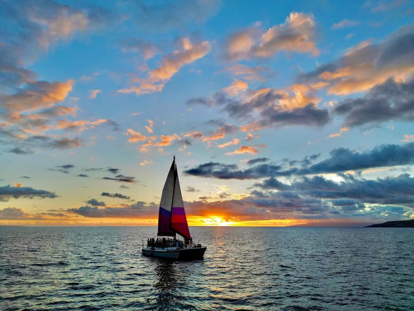 Maalaea Harbor: Sunset Sail on a Charming Hawaiin Catamaran - Sunset Views and Photo Opportunities