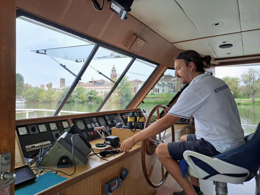 Mantua: Guided sailing from the Park to the Port with the water elevator - Why seeing Mantua by boat changes the city