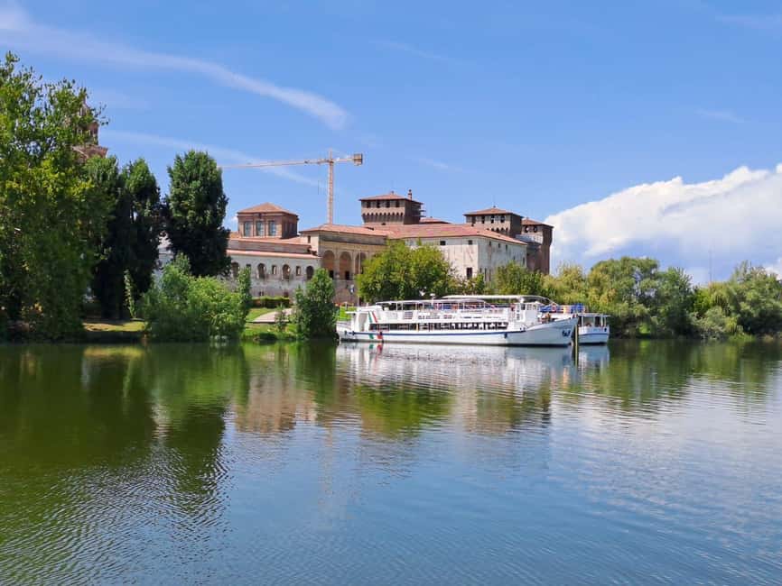 Mantua: Guided sailing from the Park to the Port with the water elevator - Lake Mezzo and Lake Inferiore: Mantua from the water