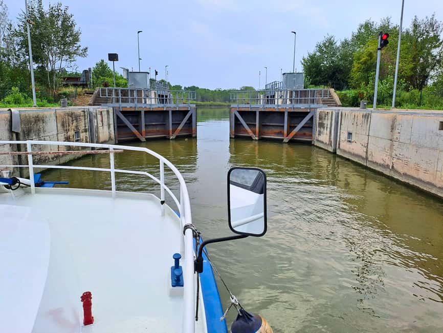 Mantua: Guided sailing from the Park to the Port with the water elevator - Timing, weather, and the $21 value
