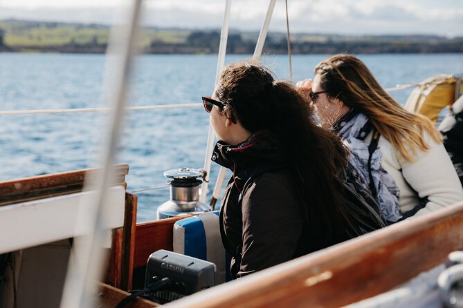 Maori Rock Carvings Eco Sailing Taupo - Crossing Lake Taupō at an easy pace