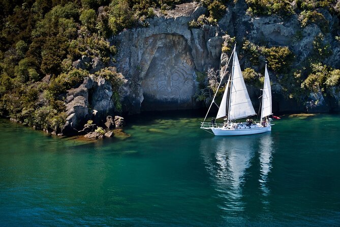 Maori Rock Carvings Eco Sailing Taupo - What the $33.54 price delivers