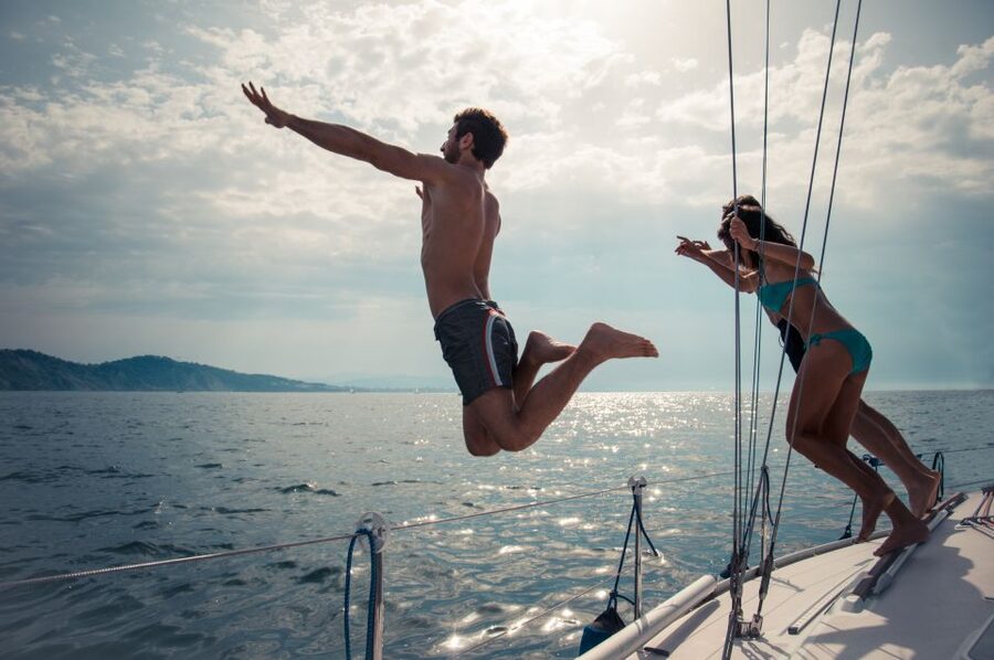 Marbella: Puerto Banús Private Sailing Cruise with Drinks - A cruise with a social purpose