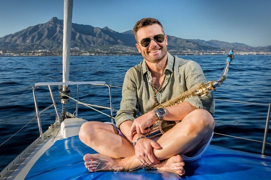 Marbella: Sunset Luxury Sailing Cruise in Puerto Banús - Service, captains, and the chance of dolphins