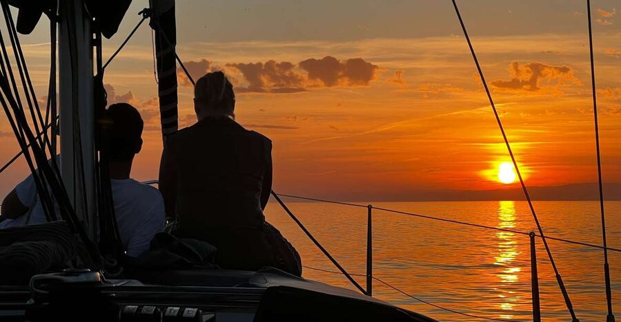 Marbella: Sunset Sailing Trip with Drinks and Snacks - Key things to know before booking