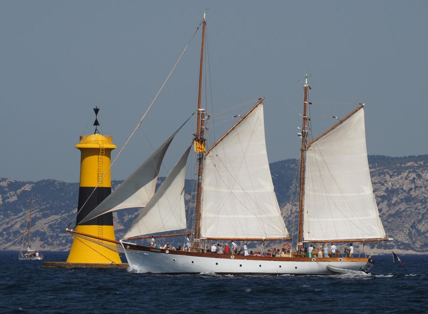 Marseille : Afternoon sailing trip - Marseille’s monuments from an offshore viewpoint