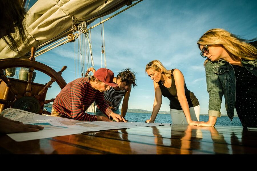 Marseille: Calanques Sailing Cruise with Lunch and Wine - Château d’If and the Frioul archipelago