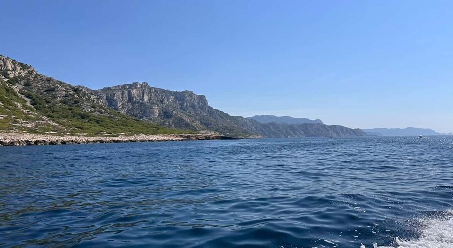 Marseille: Day sailing in the heart of the Calanques with organic lunch and wine - Lunch, rosé, and a sociable boat atmosphere