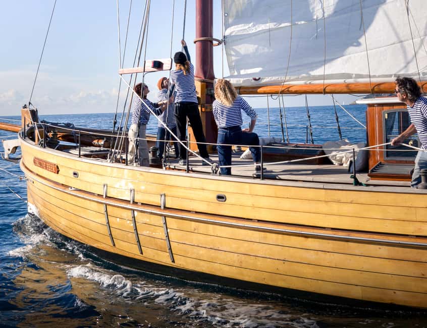 Marseille: Half-day sailing + snorkeling in the Calanques - What the Côte Bleue option adds