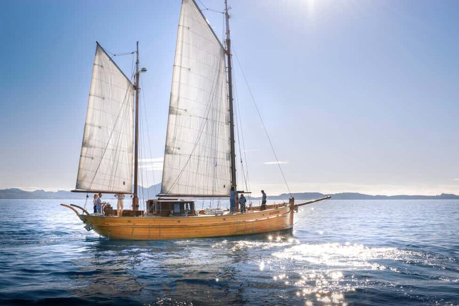 Marseille: Half-day sailing + snorkeling in the Calanques - Bruine Beer brings old-fashioned character