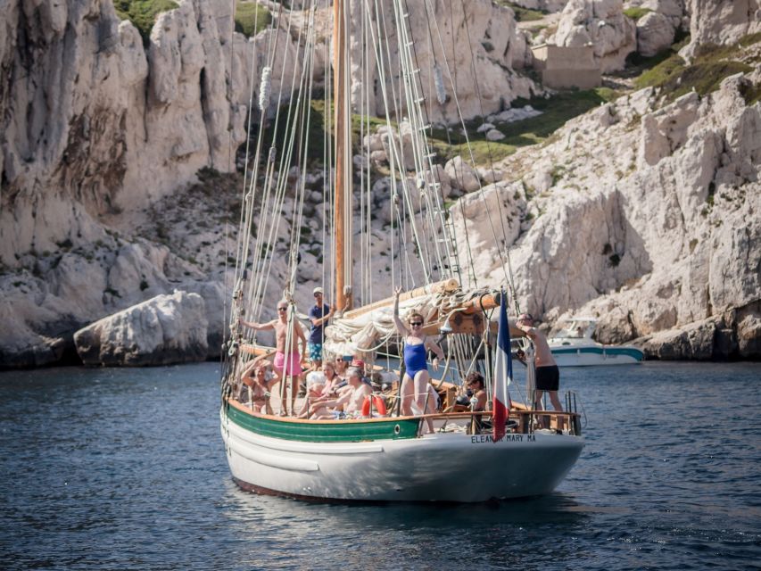 Marseille: Sailboat Cruise with Lunch, Swim & Organic Wine - Who will enjoy this cruise most?