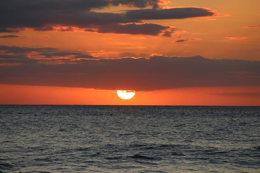 Maui: 2 Hour Sunset Dinner Sail with Open Bar and Appetizers - What the open bar includes