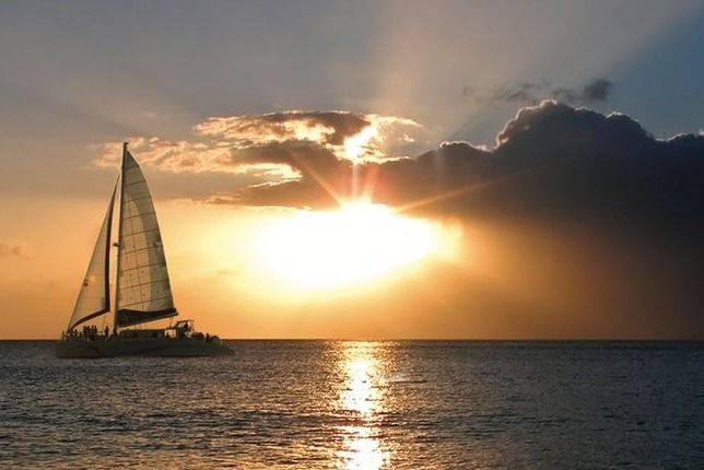 Maui: Ma'alaea Catamaran Sunset Sail with Appetizers - Boarding in Maui: Resolve the Meeting Point First