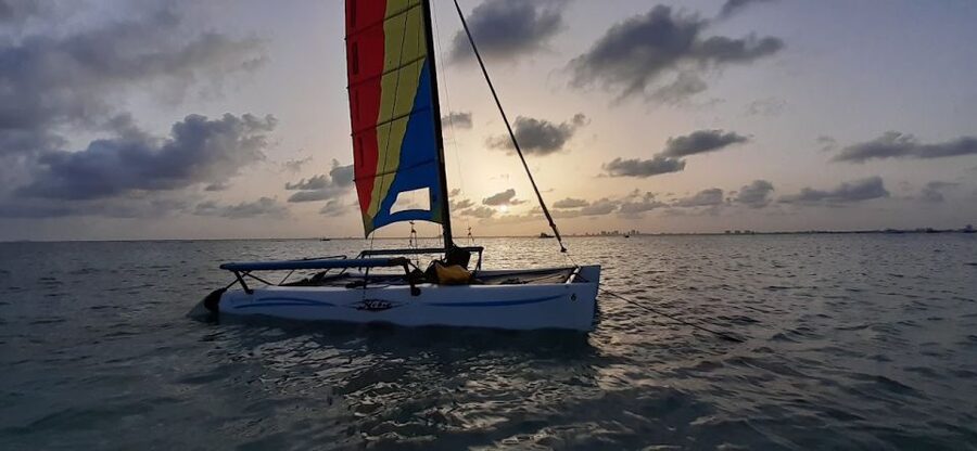 Miami: Intimate Sailing in Biscayne Bay w/ Food and Drinks - What the $139 price includes