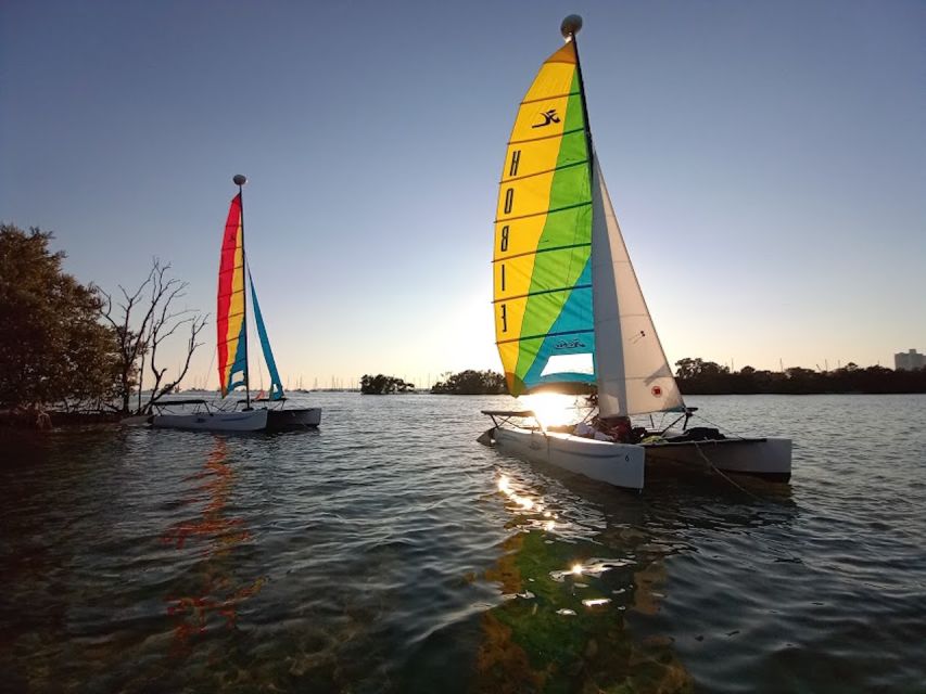 Miami: Intimate Sailing in Biscayne Bay w/ Food and Drinks - Watching for dolphins, manatees, and birds