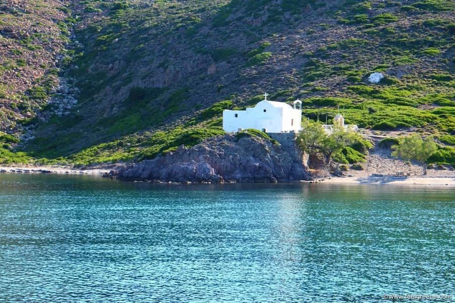 Milos: Kleftiko Semi Private Sailing Cruise with Lunch - Kleftiko, Milos’ famous pirate cove