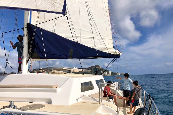 Moana’s Swim’n’Sail Cocktail Cruise Along the Waikiki Coast - The crew and the family factor