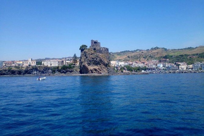 My sailing tour in Catania - Leaving Catania from Porto di Catania