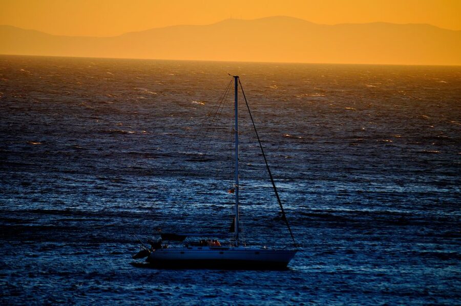Mykonos: Sunset Sail Cruise to Rhenia, Beach Hopping, Dinner - The sunset ride back to Mykonos