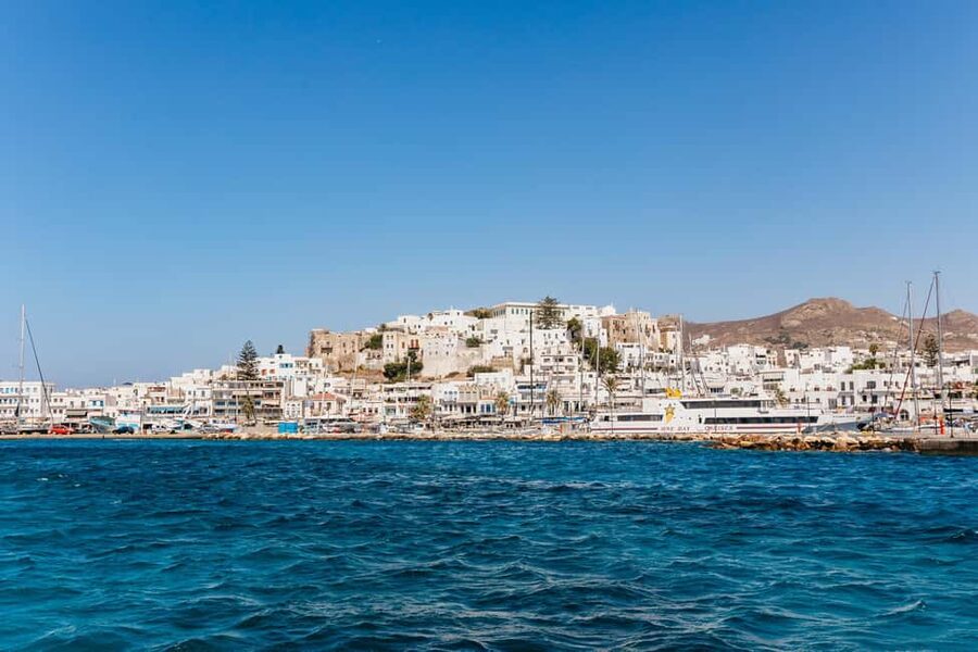 Naxos: Sailing Cruise with Lunch & Drinks - What the first hour feels like