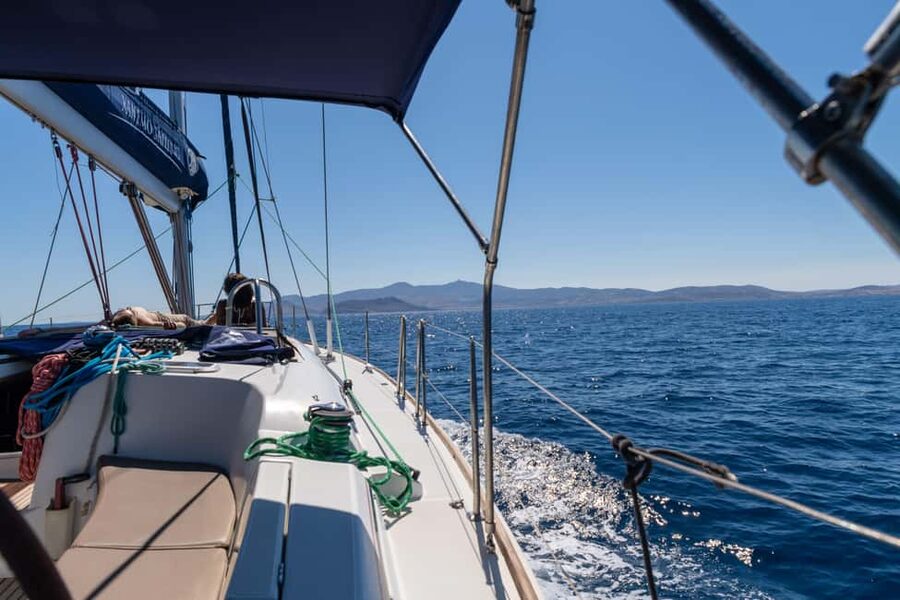 Naxos: Small Cyclades Sailing Trip with Lunch & Drinks - What the nine-hour schedule feels like
