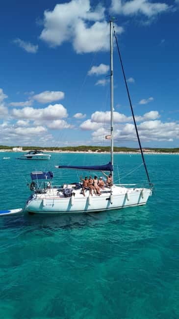 New Sailing / Boat Tour All Included - Setting out from Port Olímpic on a Sun Odyssey 34