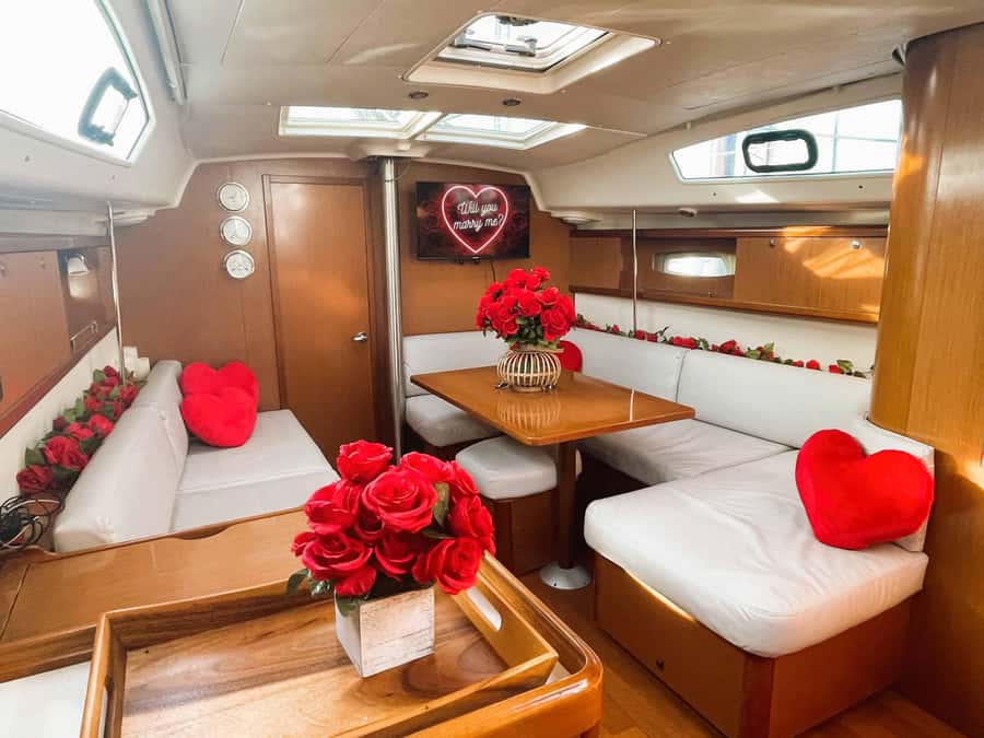 NYC: Private Champagne Sail to the Statue of Liberty - New York Harbor and Ellis Island