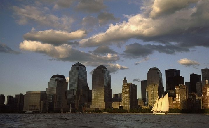 NYC: Sunset Sail Aboard Schooner Adirondack - Sunset, skyline lights, and the complimentary drink