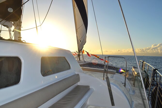 Oahu's Waikiki Coast: Moana’s Sunset Cocktail Sail - Who will enjoy this Waikiki sunset sail?
