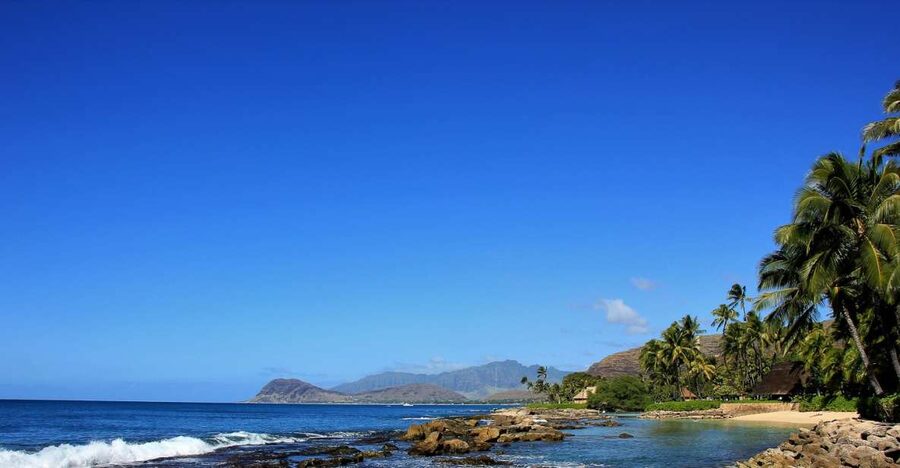 Oahu: Snorkel & Sailing Adventure along Ko Olina Coast - Reaching the Snorkeling Spot