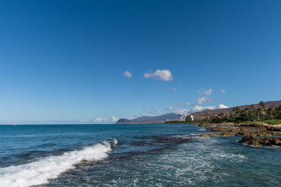 Oahu: Snorkel & Sailing Adventure along Ko Olina Coast - Choosing Between Sail and Power