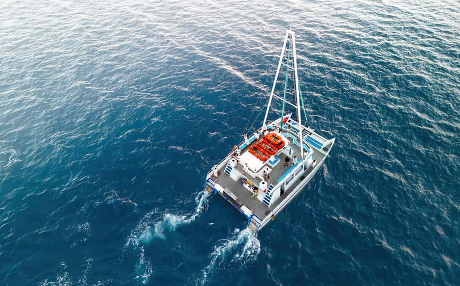 Oahu: Sunset Sail Cruise in Waikiki - The two-hour cruise along Waikiki
