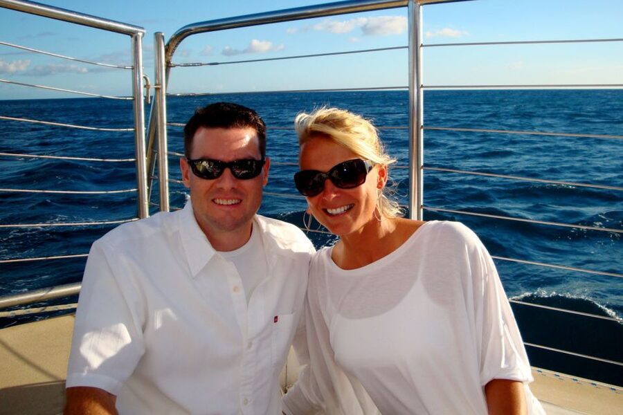 Oahu: Waikiki Turtle Snorkel Sail - Snorkeling with help from the crew